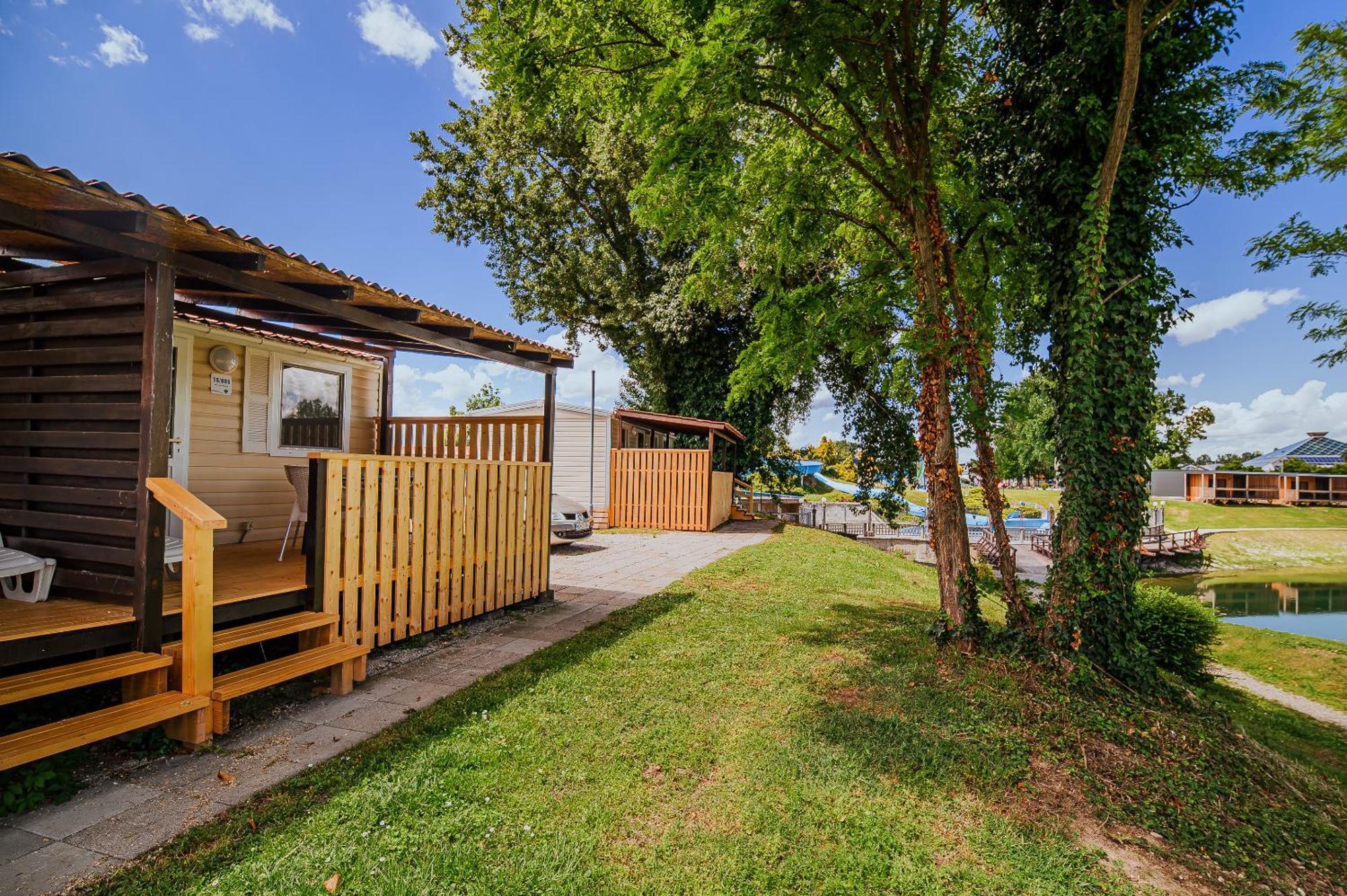 Lake View Mobile Homes With Thermal Riviera Tickets In Terme Catez Catez ob Savi Esterno foto