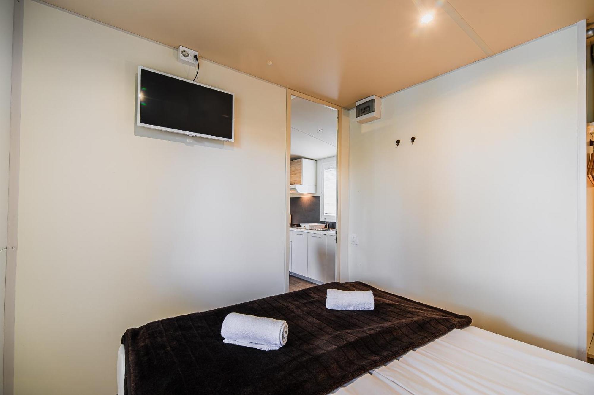Lake View Mobile Homes With Thermal Riviera Tickets In Terme Catez Catez ob Savi Camera foto