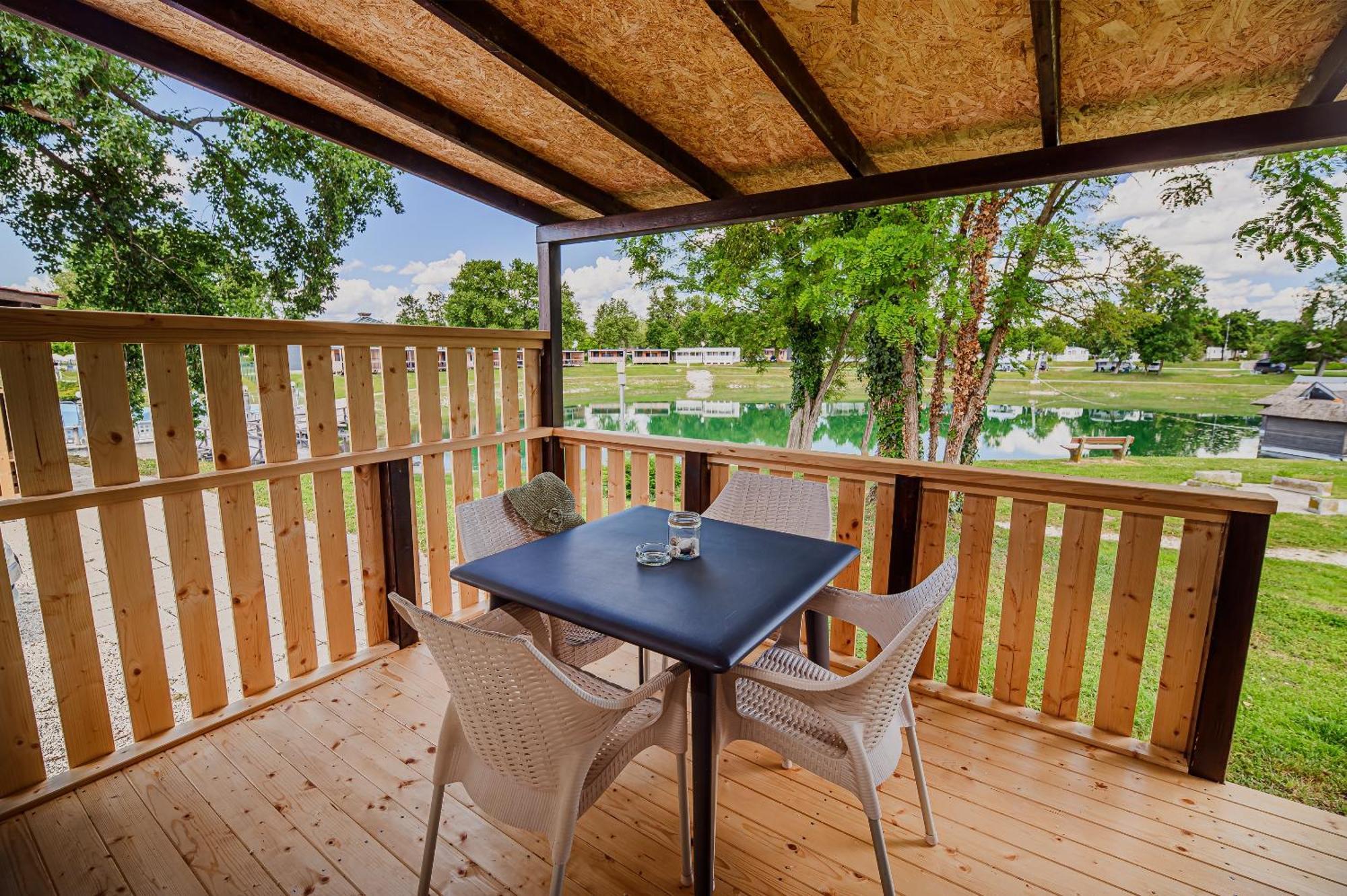 Lake View Mobile Homes With Thermal Riviera Tickets In Terme Catez Catez ob Savi Camera foto